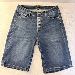Judy Blue Classic Blue Jean Shorts Size M
